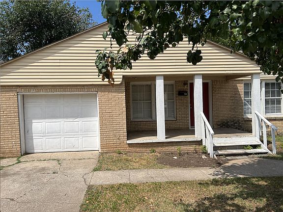 4th image of 305 SW 44th St