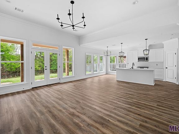 5th image of 8400 Quiet Creek Dr