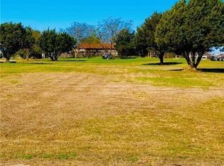 104 Woodhollow Rd, Gatesville, TX 76528