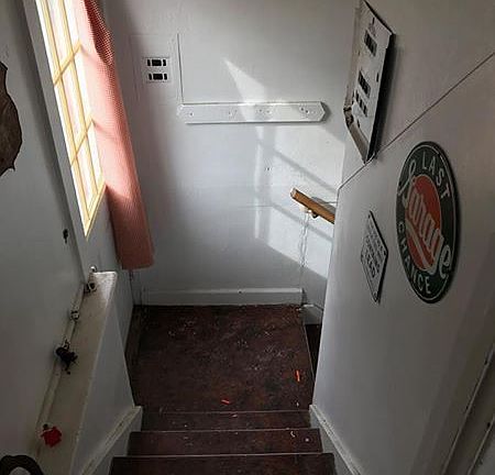 3rd image of 918 Gibbon St