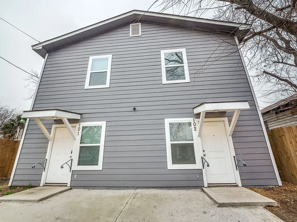 234 Gould St #102