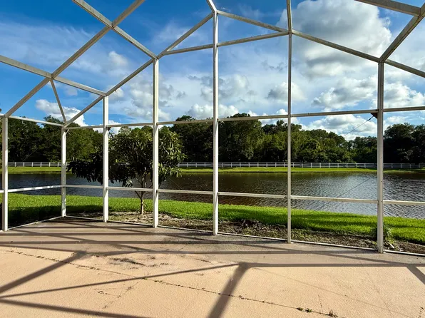 1819 Creekwater Blvd, Port Orange, FL 32128