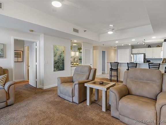 5th image of 4800 Eagleview Dr. #8105