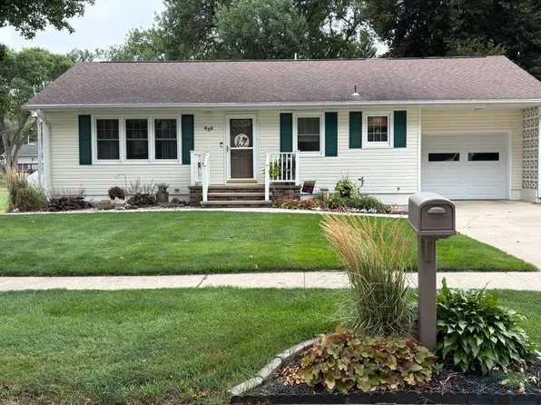 435 7th Ave SE, Le Mars, IA 51031