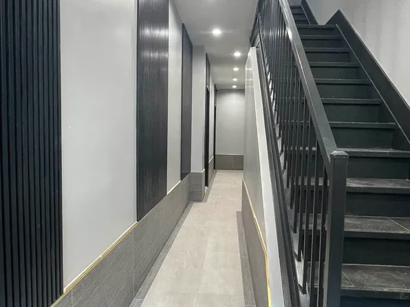 325 Putnam Avenue image 15 of 15