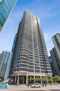 360 E Randolph St APT 1508, Chicago, IL, 60601