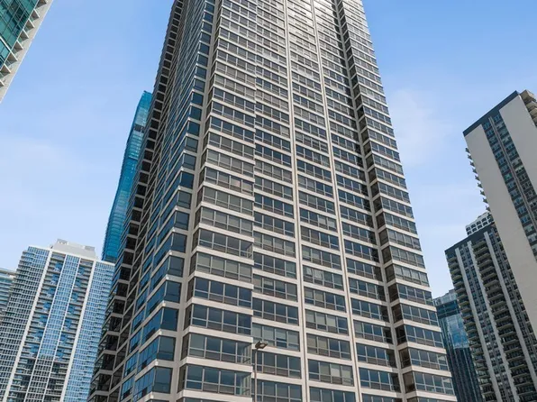 360 E Randolph St APT 1508, Chicago, IL 60601