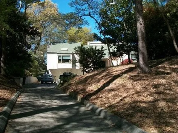 135 S Dogwood Trl, Southern Shores, NC 27949