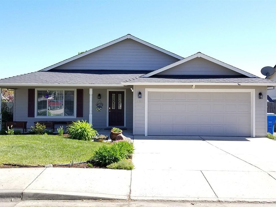 1st image of 532 Teakwood Dr