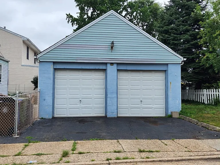 1600 Mildred Ave — Photo 24