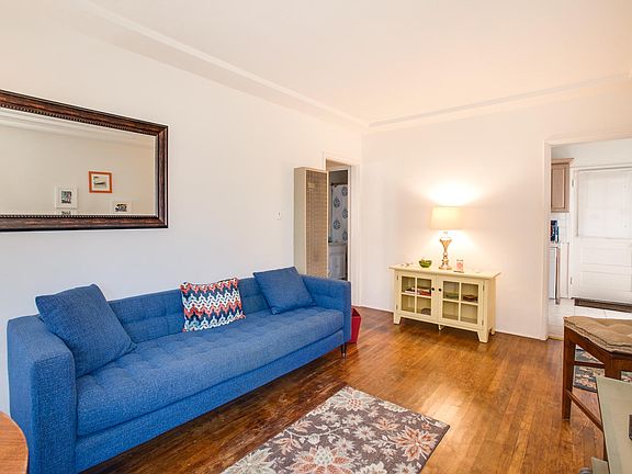 3rd image of 706 N McCadden Pl