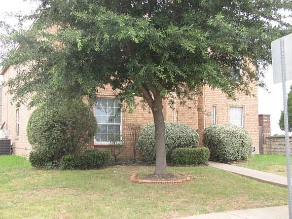 2nd image of 650 Elderwood Loop