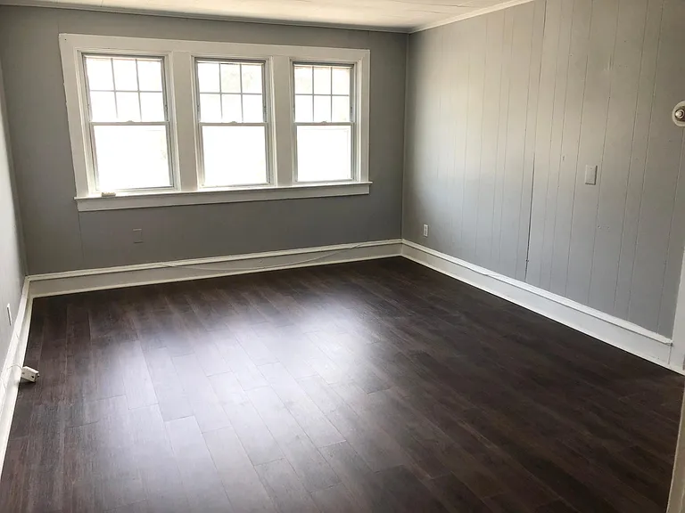 1211 Kings Hwy #C — Photo 11