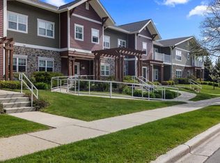 W55N178 McKinley Blvd UNIT 102, Cedarburg, WI 53012
