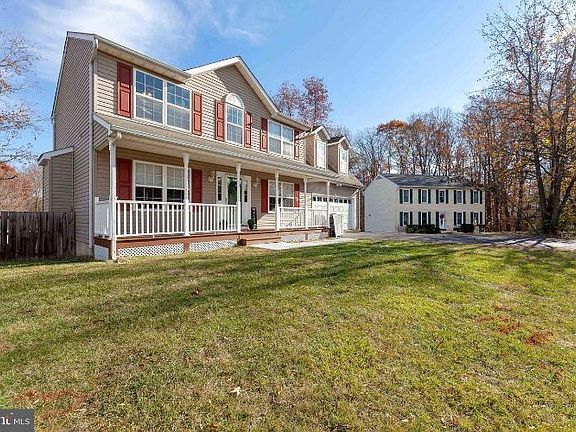 2nd image of 11905 Hyacinth Ct