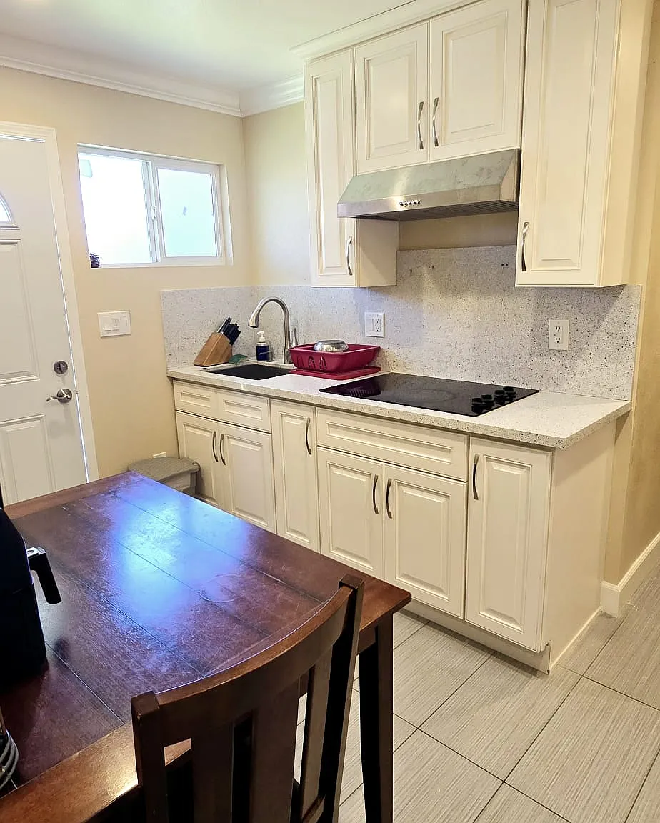 2341 Regina Ct — Photo 4