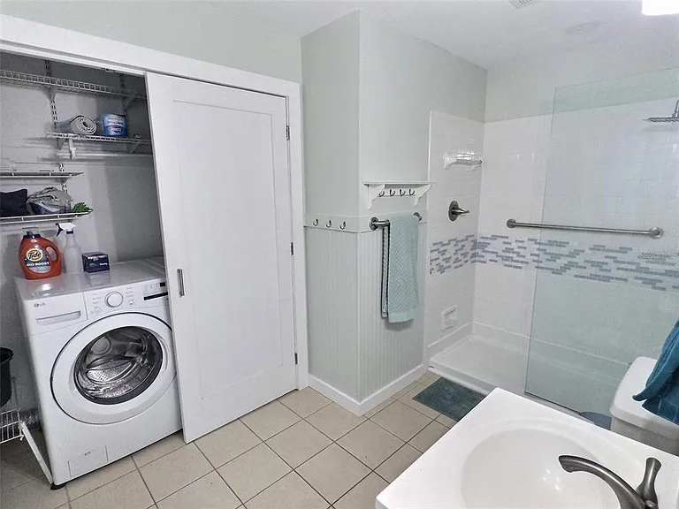 1431 Paloma Ln — Photo 15
