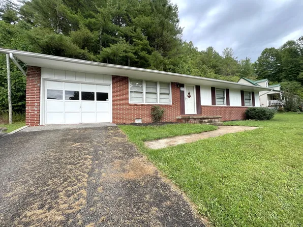 423 Chestnut St NW, Norton, VA 24273