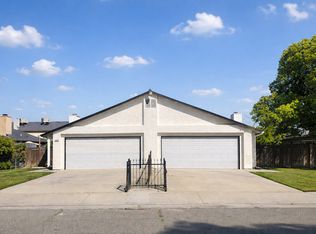 574 S 9th St, Kerman, CA 93630