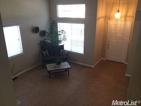 4th image of 184 Creekside Cir