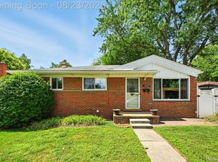 28519 Park Ct, Madison Heights, MI 48071