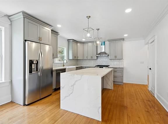 5th image of 6416 Catina St APT A
