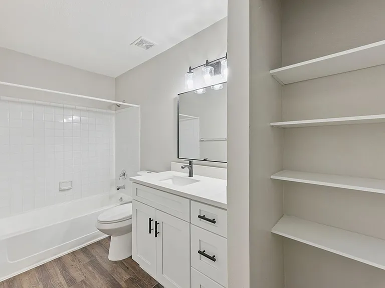 236 Afton Sq #104 — Photo 13