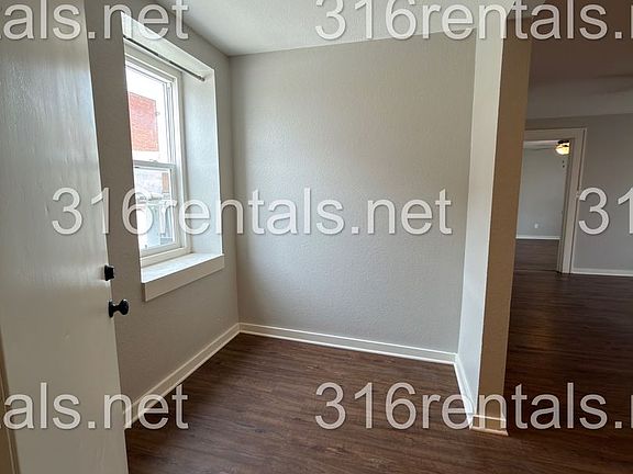 5th image of 114 S Main St #6