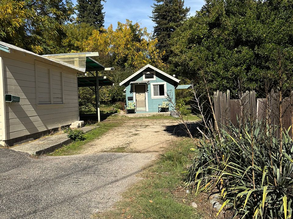 Street view to cottage