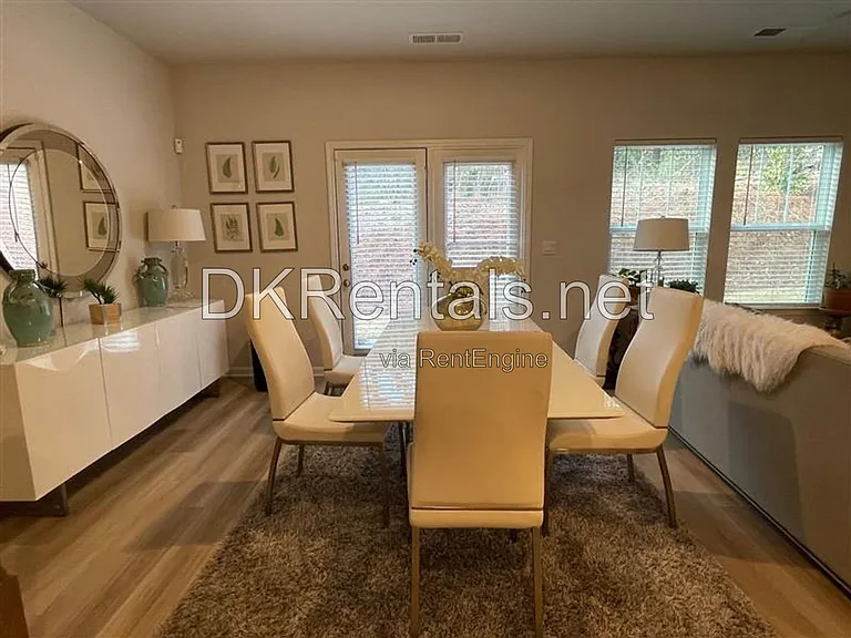 1375 Vayda Ct — Photo 6