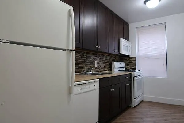 Rented by Atlantic Management Co Inc | media 24