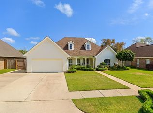 401 Riverside Dr, Berwick, LA 70342