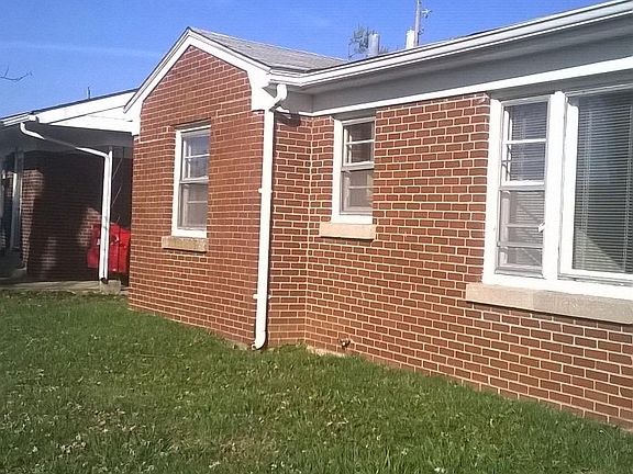 2nd image of 1045 Patricia Ln
