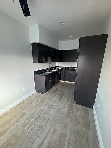 4353 S Western Ave #4 Photo 1