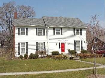 1st image of 551 E 2nd St