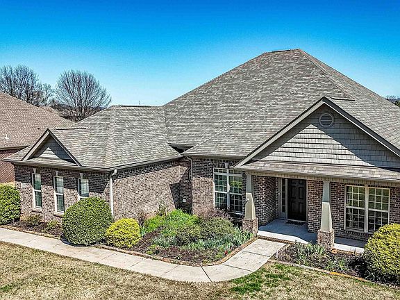 2nd image of 7585 Crestridge Dr