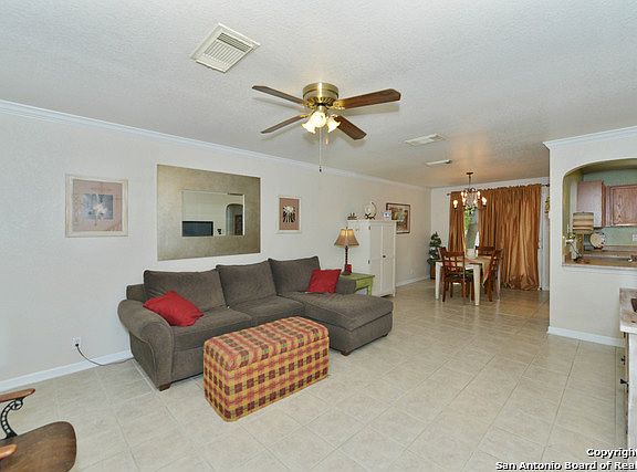 5th image of 16228 Ike Ln
