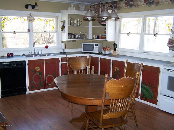 2nd image of 1094 Huffmantown Road