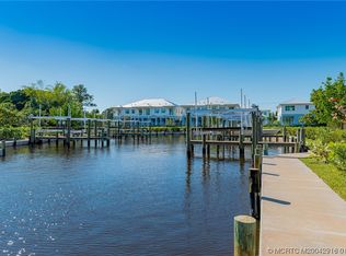 4686 SE Manatee Way, Stuart, FL 34997
