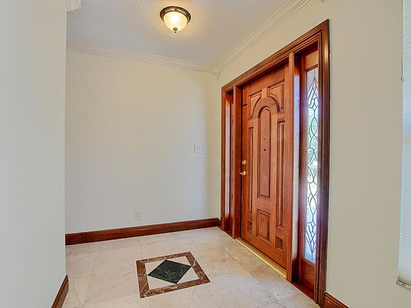 4th image of 2334 Timbercreek Circle NW