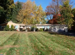2711 W Church Rd, Glenside, PA 19038