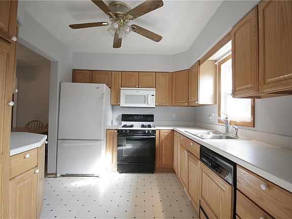 5th image of 26 Fell Ave