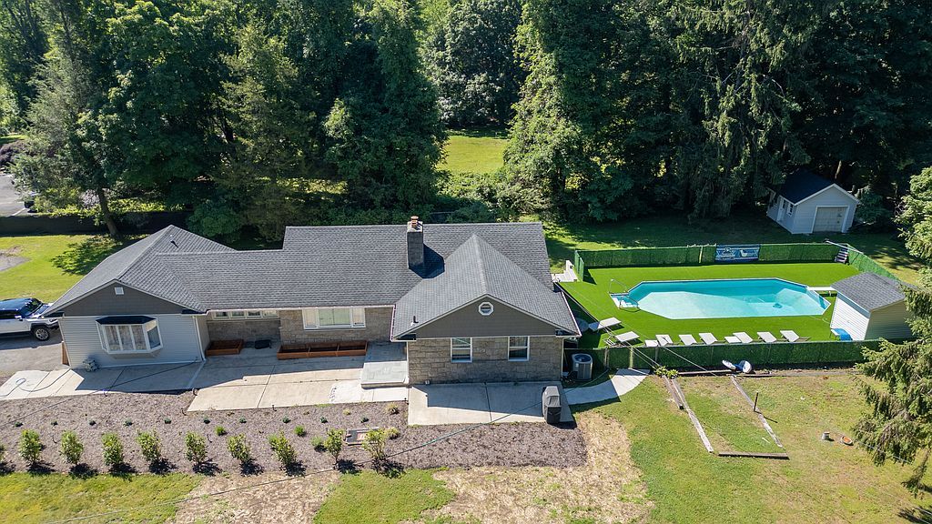 461 Bedford Rd - Property Image