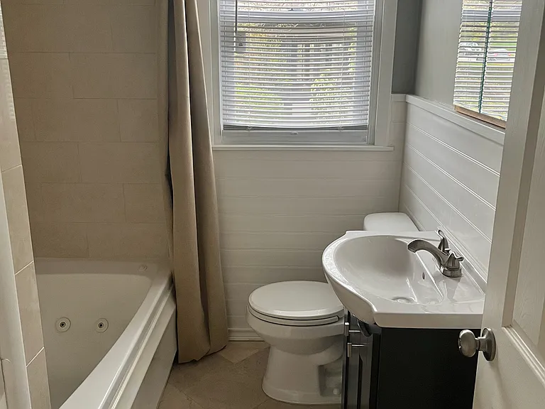 7001 Germantown Ave — Photo 1