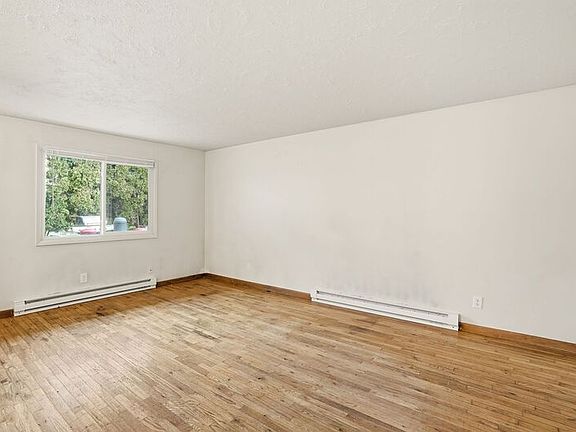 4th image of 1611 W 8th Ave #1