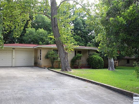 2nd image of 540 Laurel Ln
