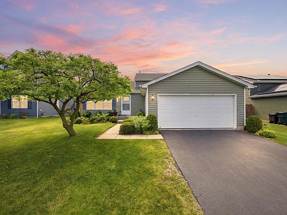 2nd image of 2438 Lotus Dr