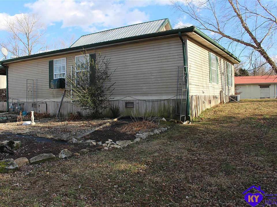 2nd image of 317 E Houston St
