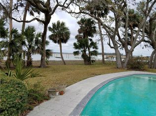 45 N Calibogue Cay Rd, Hilton Head Island, SC 29928