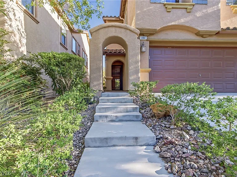 10847 Iona Island Ave — Photo 3